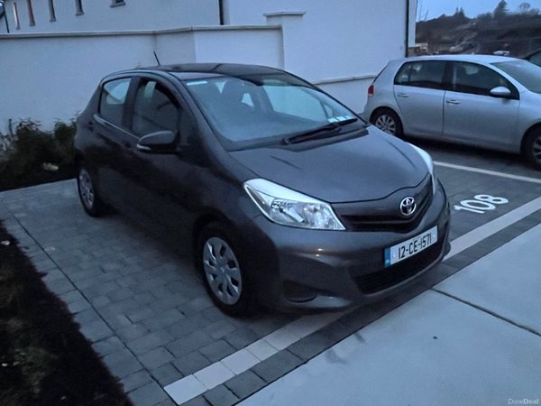 Toyota Yaris Hatchback, Diesel, 2012, Grey