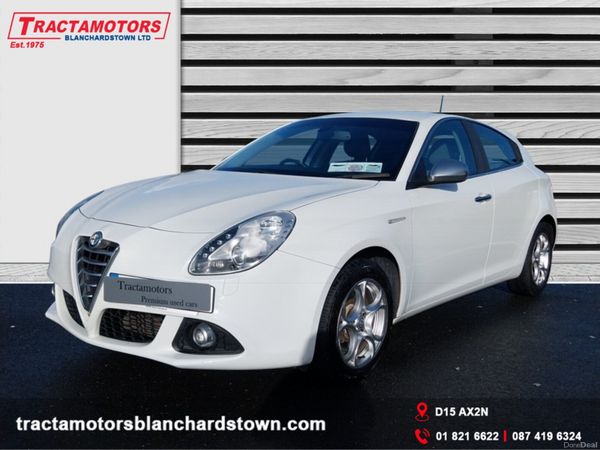 Alfa Romeo Giulietta Hatchback, Petrol, 2015, White