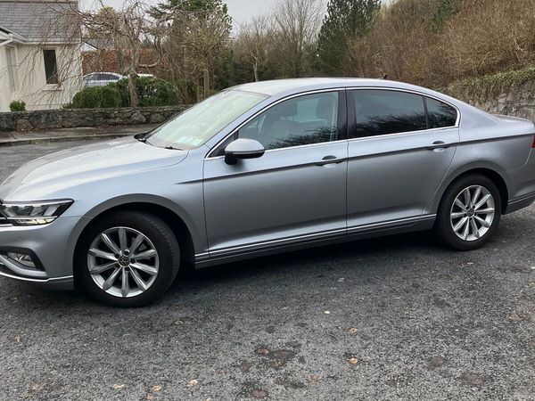 Volkswagen Passat Saloon, Diesel, 2021, Grey