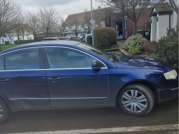 Volkswagen Passat Saloon, Petrol, 2007, Blue