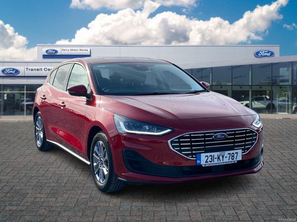 Ford Focus Hatchback, Petrol, 2023, Red