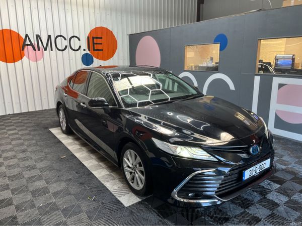Toyota Camry Saloon, Petrol Hybrid, 2021, Black
