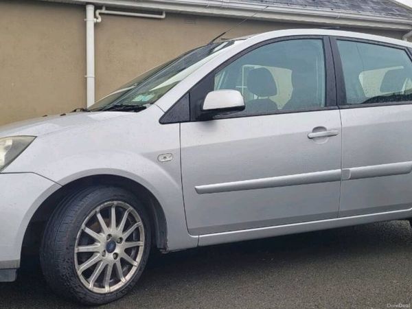 Ford Fiesta Hatchback, Petrol, 2008, Silver