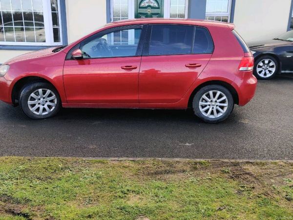 Volkswagen Golf Hatchback, Diesel, 2011, Red