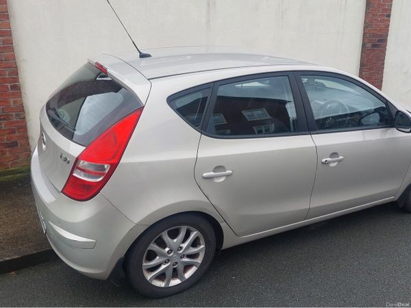 Hyundai i30 Hatchback, Petrol, 2008, Silver