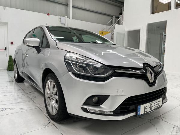 Renault Clio Hatchback, Petrol, 2019, Blue