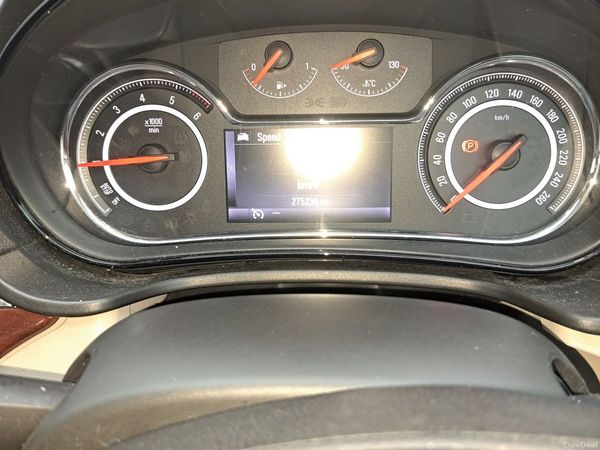 Opel Insignia Saloon, Diesel, 2015, Black