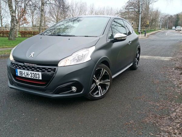 Peugeot 208 Hatchback, Petrol, 2018, Silver