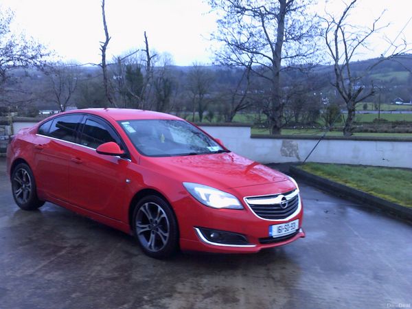 Opel Insignia Saloon, Diesel, 2016, Red