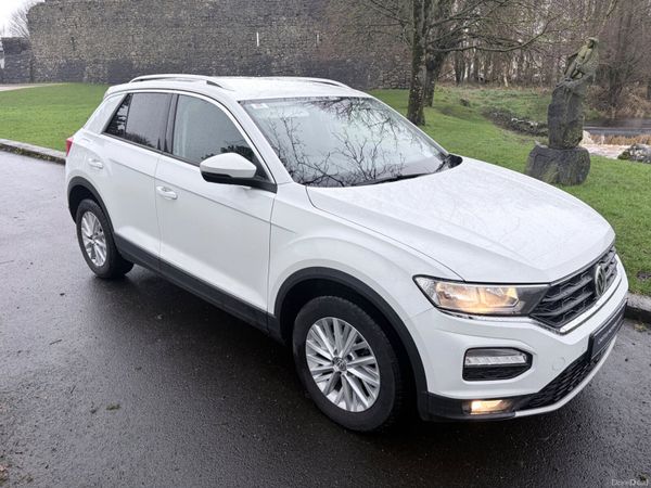 Volkswagen T-Roc SUV, Petrol, 2018, White
