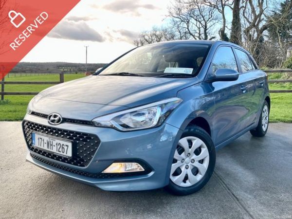 Hyundai i20 Hatchback, Petrol, 2017, Blue