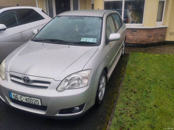 Toyota Corolla Hatchback, Petrol, 2006, Silver