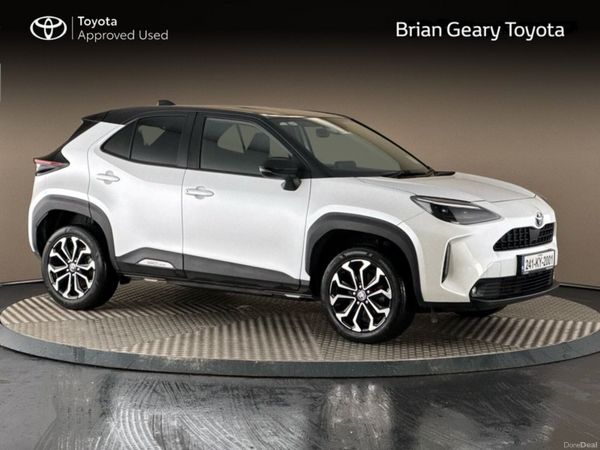 Toyota Yaris Cross Hatchback, Petrol Hybrid, 2024, White