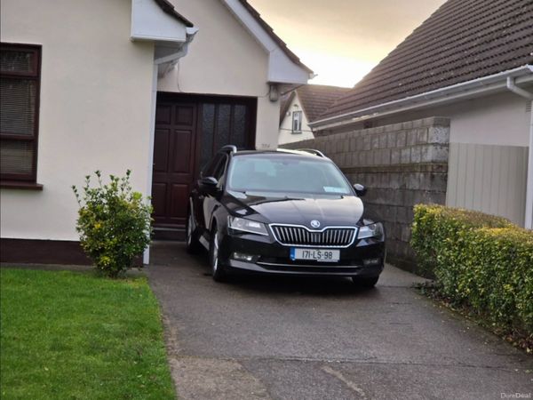 Skoda Superb Estate, Diesel, 2017, Black