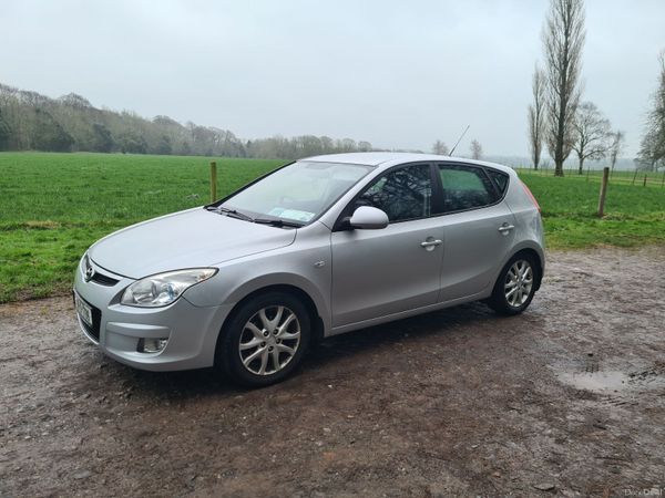 Hyundai i30 Hatchback, Petrol, 2009, Silver