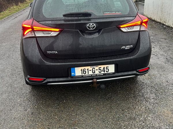 Toyota Auris Hatchback, Diesel, 2016, Black