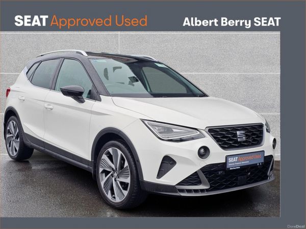 SEAT Arona Hatchback, Petrol, 2023, White