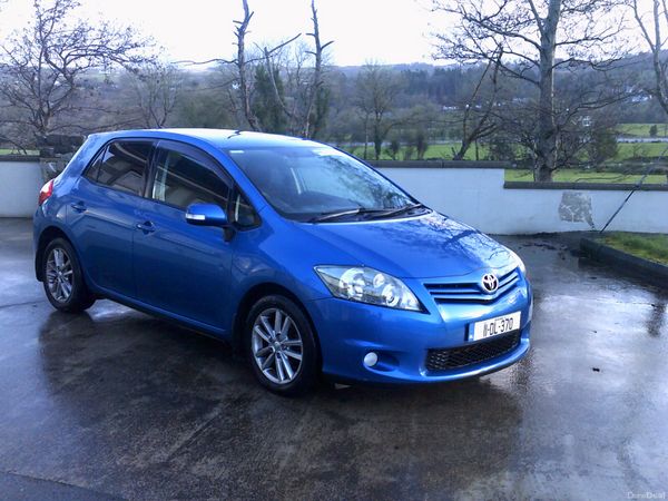 Toyota Auris Hatchback, Diesel, 2011, Blue