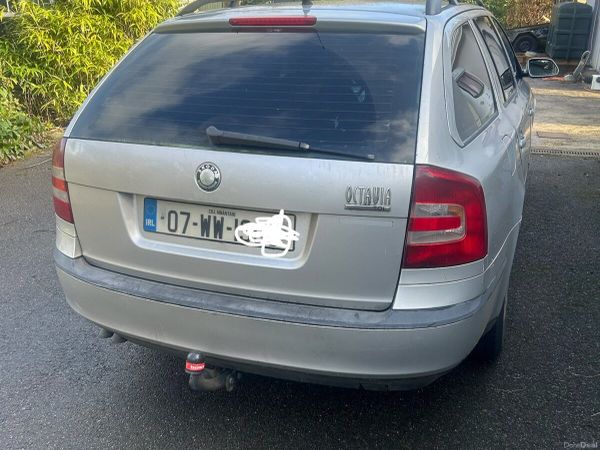 Skoda Octavia Estate/Jeep, Diesel, 2007, Silver