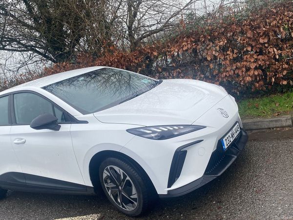 MG MG4 Hatchback, Electric, 2023, White