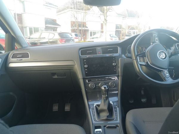 Volkswagen Golf Estate, Petrol, 2019, Grey