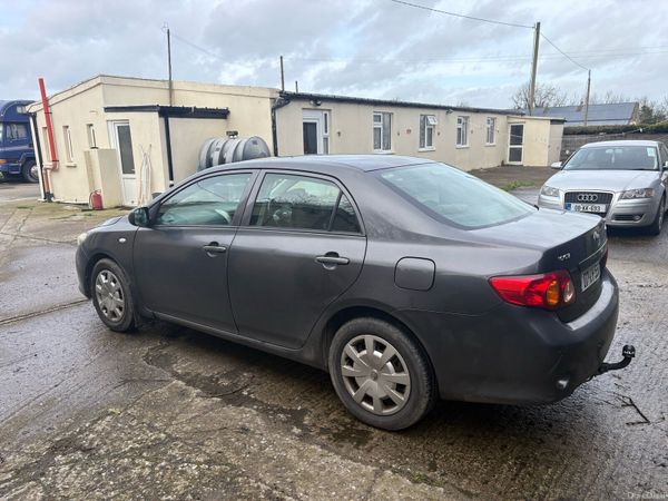 Toyota Corolla Saloon, Diesel, 2007, Grey