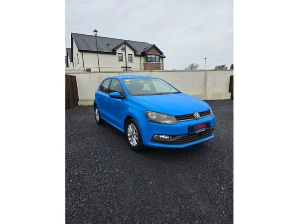 Volkswagen Polo Hatchback, Petrol, 2015, Blue