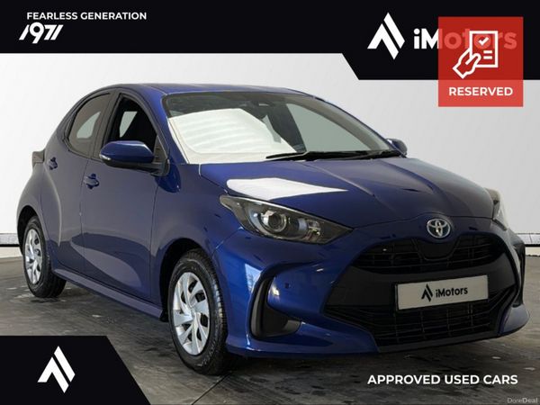 Toyota Yaris Hatchback, Petrol Hybrid, 2021, Blue