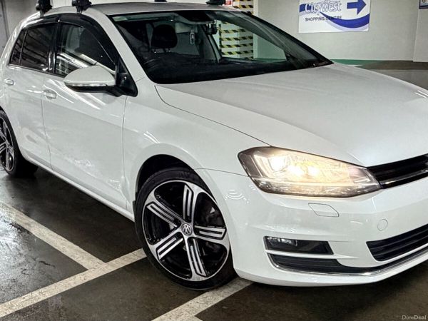 Volkswagen Golf Hatchback, Petrol, 2014, White