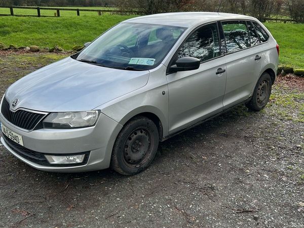 Skoda Rapid Hatchback, Diesel, 2014, Silver