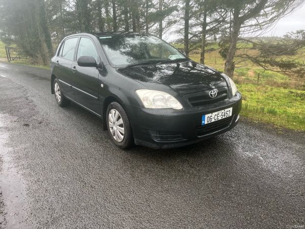Toyota Corolla Hatchback, Petrol, 2006, Black