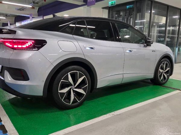 Volkswagen ID.5 Estate/Jeep, Electric, 2025, Grey