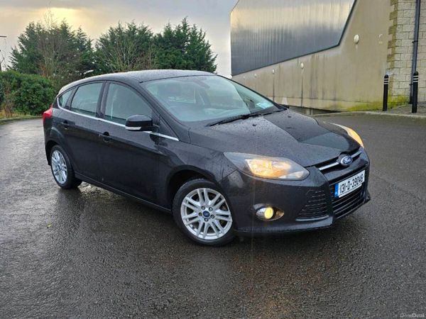Ford Focus Hatchback, Petrol, 2013, Black