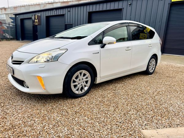 Toyota Prius MPV, Petrol Hybrid, 2013, White