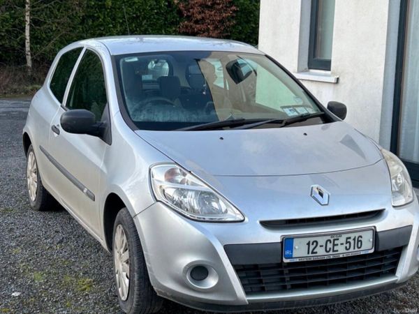 Renault Clio Hatchback, Ethanol Petrol, 2012, Silver