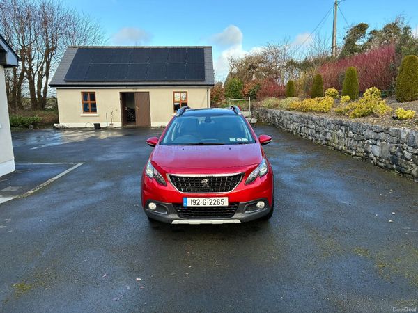Peugeot 2008 Hatchback, Petrol, 2019, Red