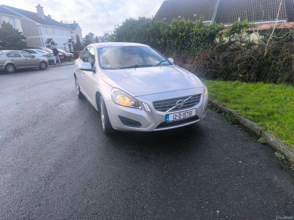 Volvo S60 Saloon, Diesel, 2012, Silver