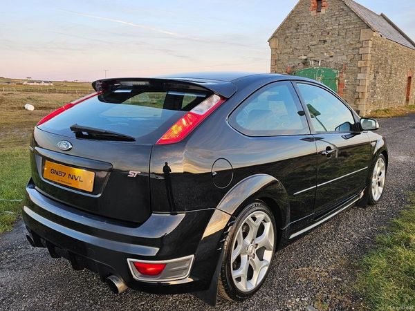 Ford Focus Hatchback, Petrol, 2007, Black