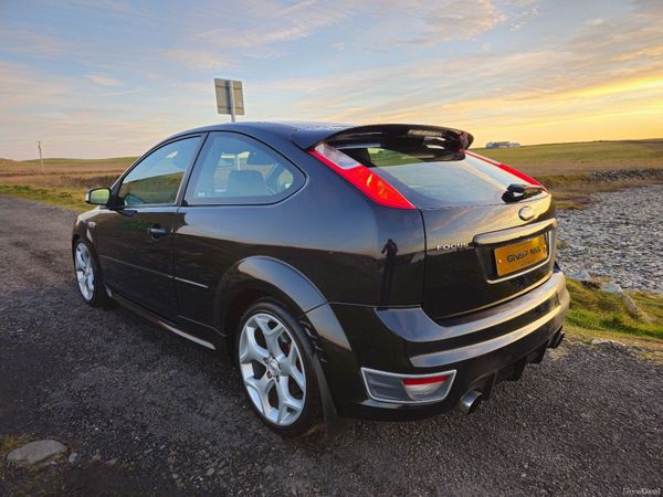 Ford Focus Hatchback, Petrol, 2007, Black