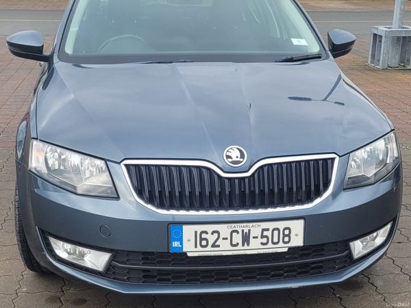 Skoda Octavia Saloon, Diesel, 2016, Grey