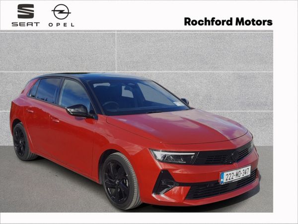 Opel Astra Hatchback, Petrol, 2022, Red