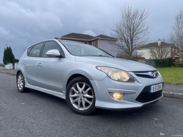 Hyundai i30 Hatchback, Diesel, 2010, Silver