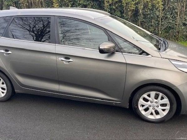 Kia Carens MPV, Diesel, 2017, Silver