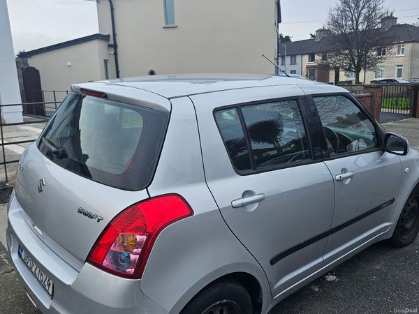 Suzuki Swift Hatchback, Petrol, 2008, Silver