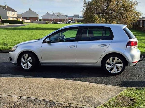Volkswagen Golf Hatchback, Diesel, 2010, Silver