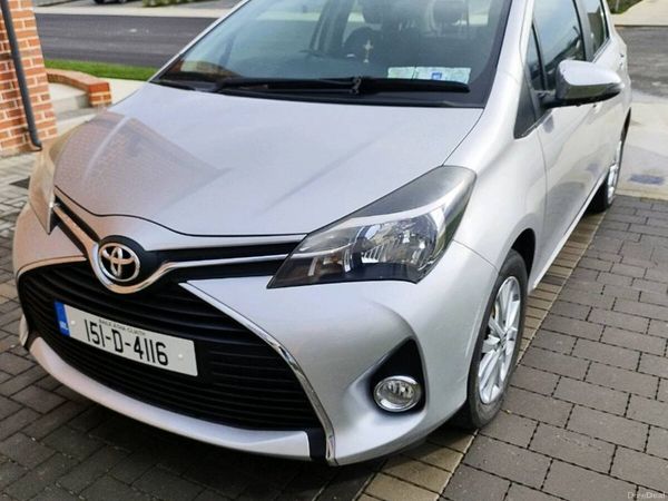 Toyota Yaris Hatchback, Petrol, 2015, Silver
