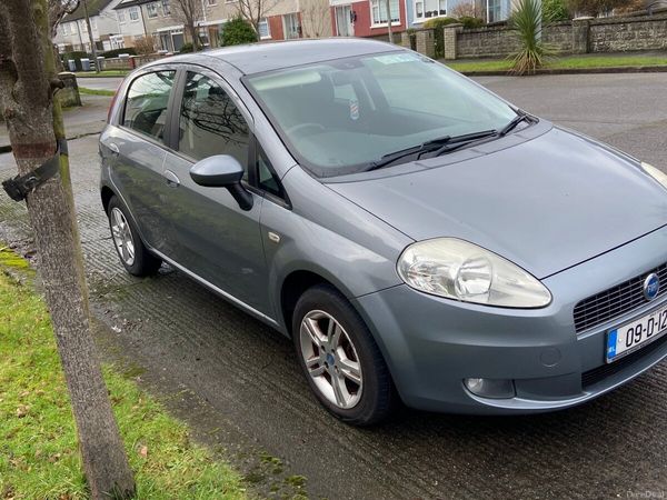 Fiat Punto Hatchback, Petrol, 2009, Grey