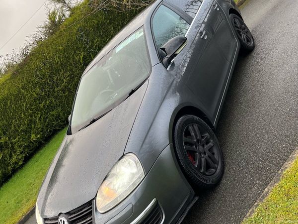 Volkswagen Jetta Saloon, Diesel, 2008, Grey