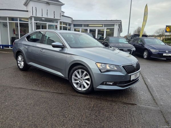 Skoda Superb Hatchback, Diesel, 2019, Grey