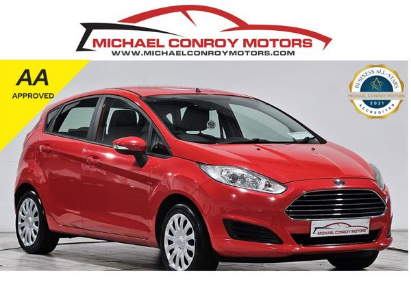 Ford Fiesta Hatchback, Petrol, 2014, Red